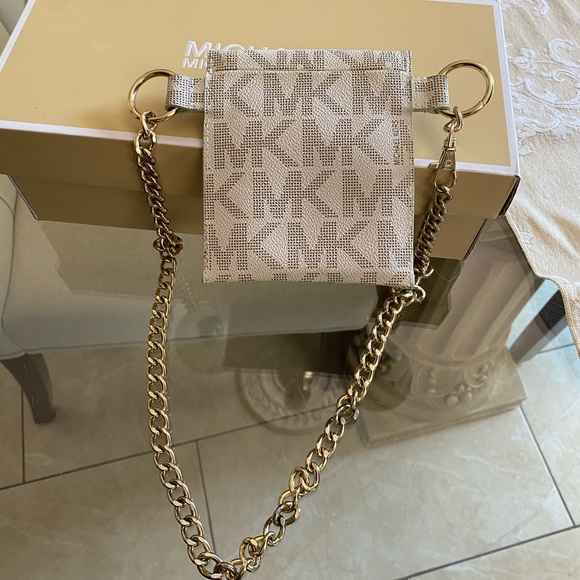 Belt MK purse! - Picture 2 of 3